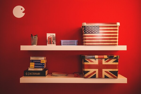 american-1209605 960 720
